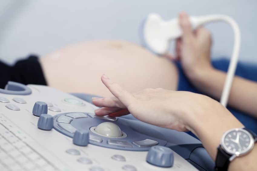 l’ivg mieux prise en charge que la grossesse : une politique discriminatoire