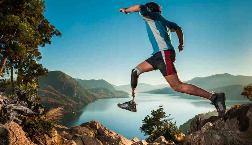 Des exosquelettes pour aider les personnes handicapées